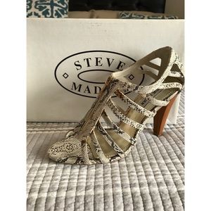 Steve Madden Jessie Faux snakeskin heel